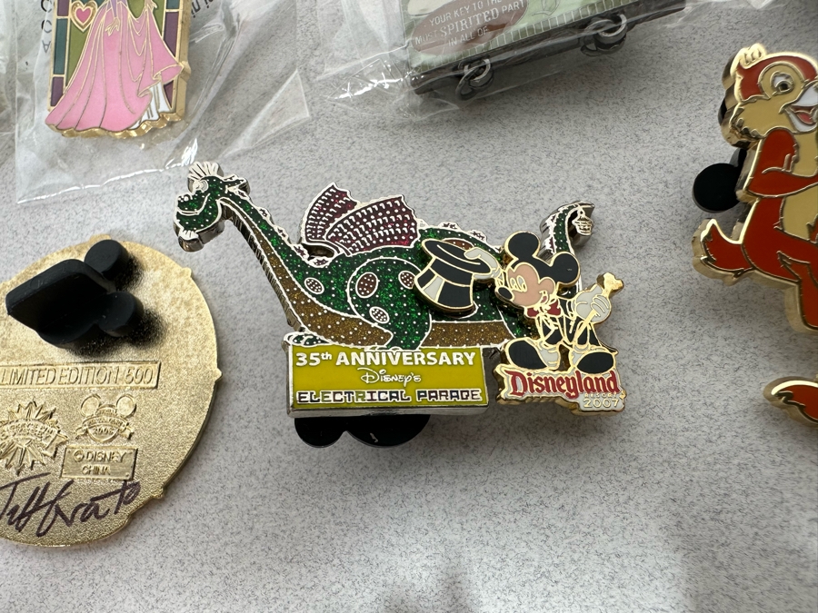 Collection Of Vintage Disneyland Trading Pins - See Photos [Photo 11]