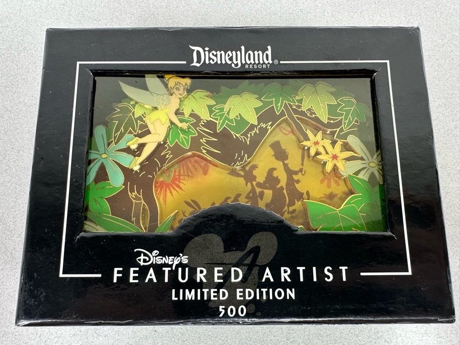 Disneyland Disney's Featured Artist Limited Edition Of 500 Trading Pin New In Box Peter Pan Tinkerbell [Photo 3]