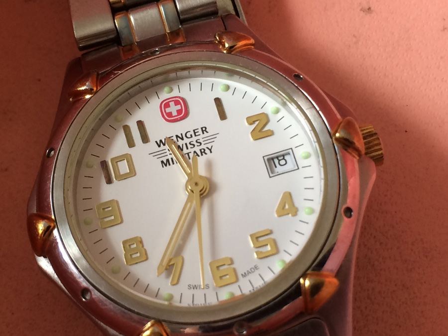 Wenger Swiss Military Watch [Photo 4]