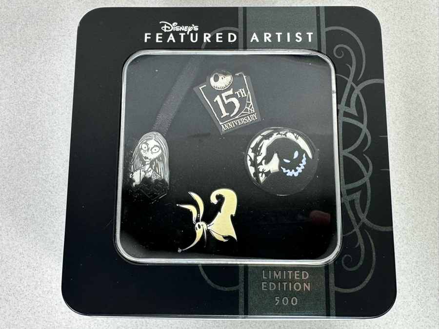 Disneyland Disney's Featured Artist Limited Edition Of 500 Trading Pin New In Box The Nightmare Before Christmas 15th Anniversary [Photo 2]