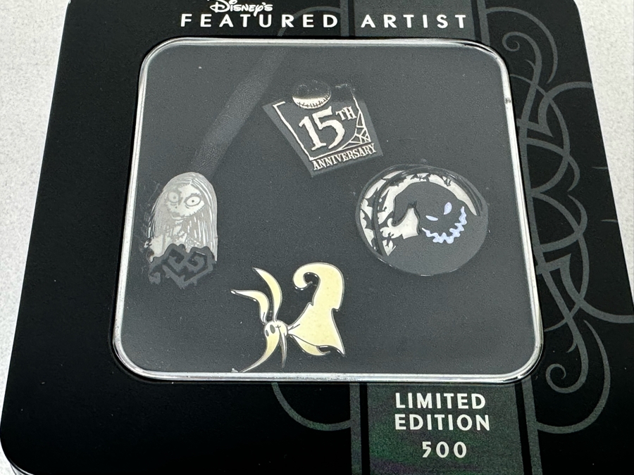 Disneyland Disney's Featured Artist Limited Edition Of 500 Trading Pin New In Box The Nightmare Before Christmas 15th Anniversary [Photo 4]