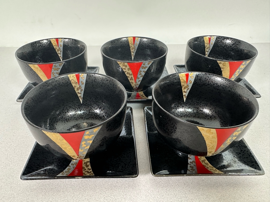 Signed Set Of Asian Cups And Saucers, Set Of Four [Photo 3]