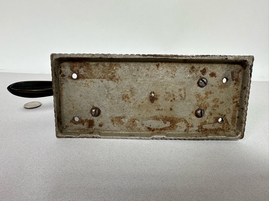 Vintage Cast Iron Dog Nutcracker 11W X 3.5D X 5H [Photo 8]