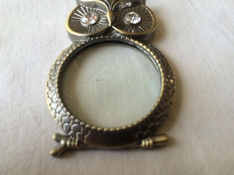Owl Shaped Magnifier with Chain [Photo 4]