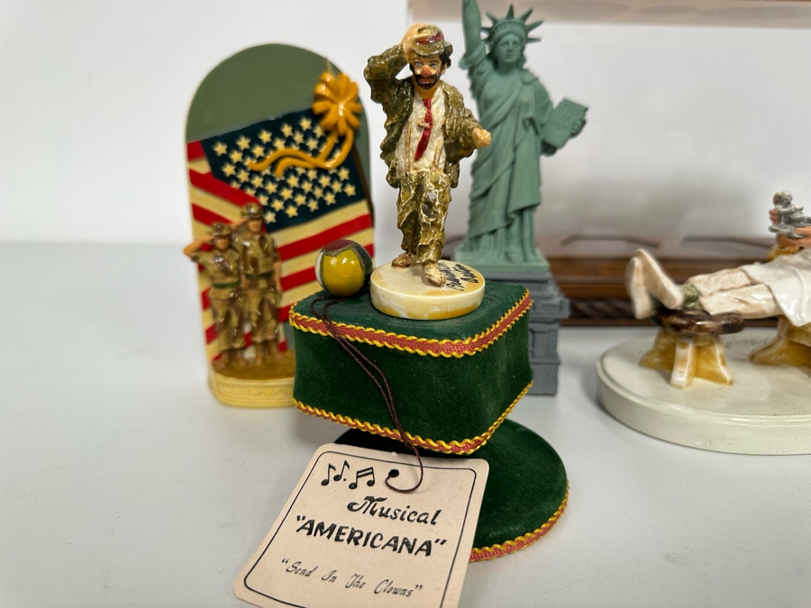 Collection Of Sebastian Miniatures Figurines And Hand Signed Book Most Figurines Are Hand Signed By Either Prescott Baston (Father) Or Woody Baston (Son) - See Photos [Photo 15]