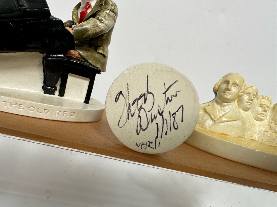 Collection Of Sebastian Miniatures Figurines And Hand Signed Book Most Figurines Are Hand Signed By Either Prescott Baston (Father) Or Woody Baston (Son) - See Photos [Photo 28]