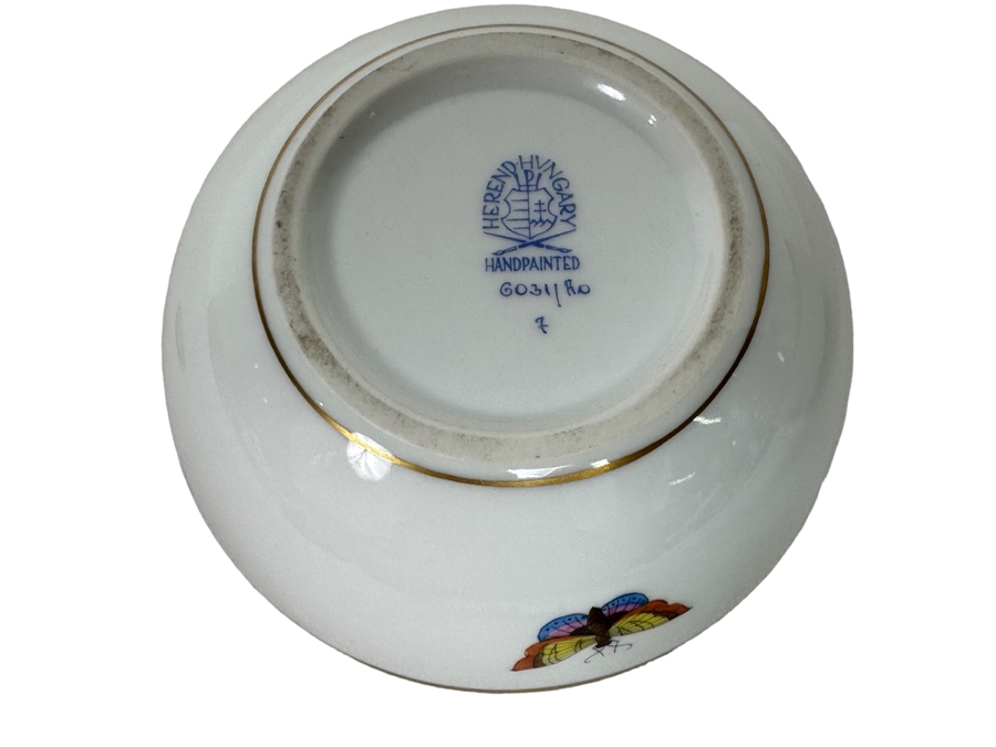 Hand Painted Herend Hungary Covered Round Box With Rothschild Bird Decoration 4.5W X 3H [Photo 3]