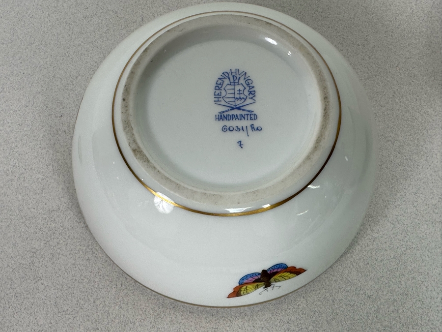 Hand Painted Herend Hungary Covered Round Box With Rothschild Bird Decoration 4.5W X 3H [Photo 12]