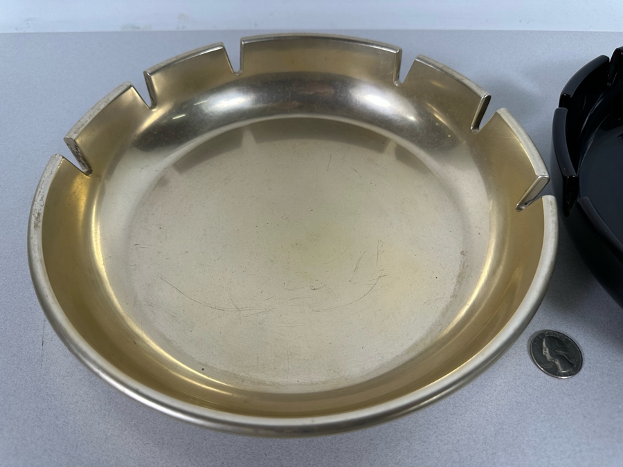 Pair Of Mid-Century Large Metal Ashtrays In Gold & Black 9.5R X 2H [Photo 5]