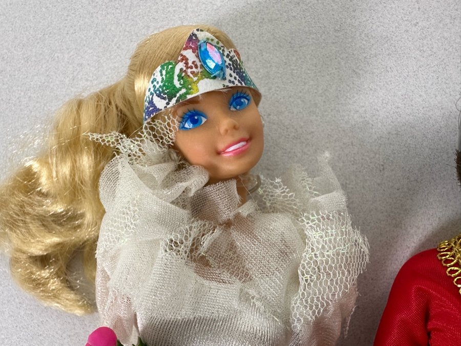 Pair Of Vintage Olympic Barbie Dolls [Photo 5]