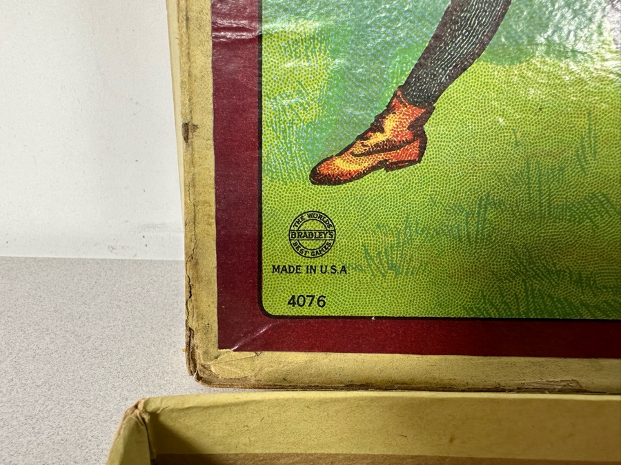 Vintage Bradleys Board Game Hurdle Race 16 X 11 [Photo 5]