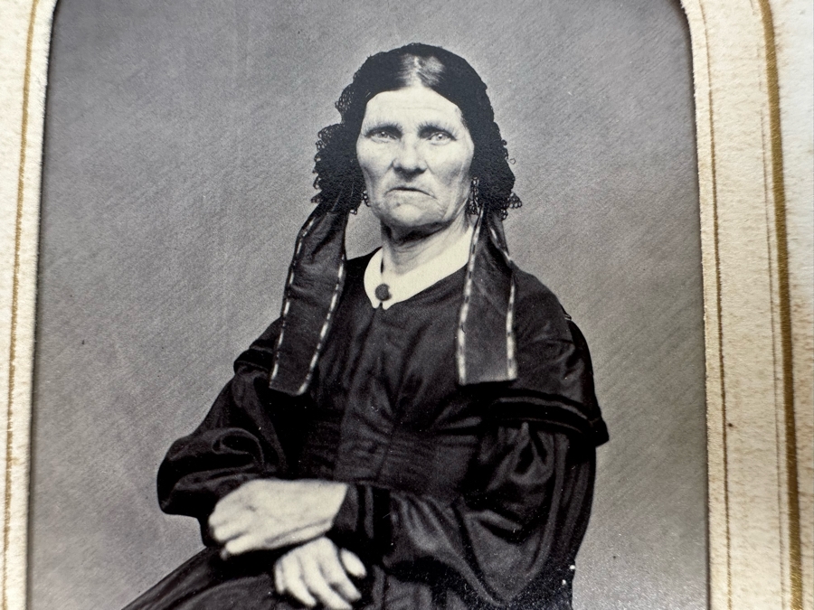 Antique Civil War Era Leather Photo Album With Photos 5W X 6H X 2.5D [Photo 15]