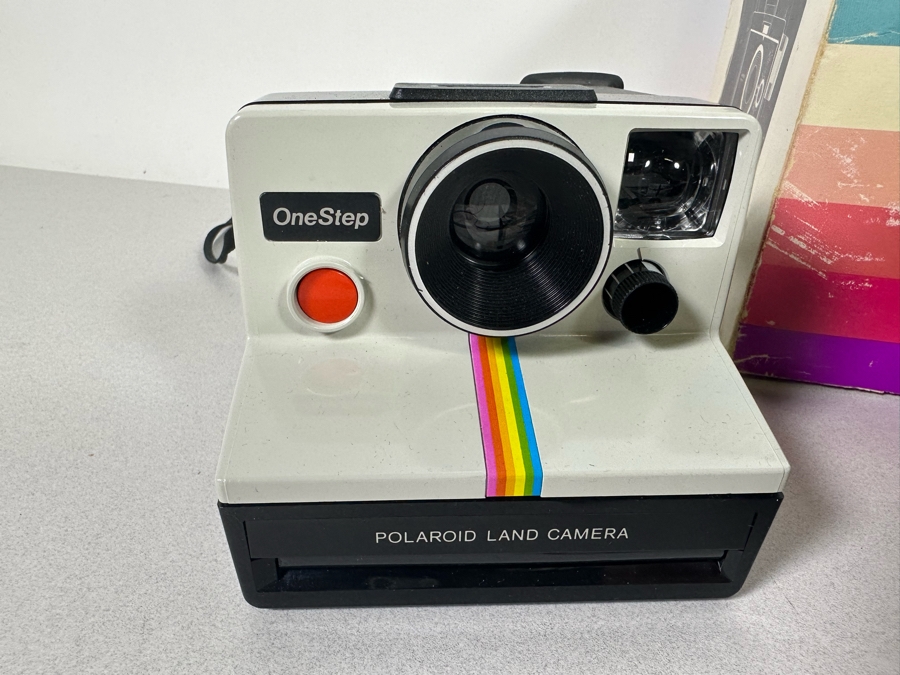(3) Vintage Polaroid Cameras [Photo 11]