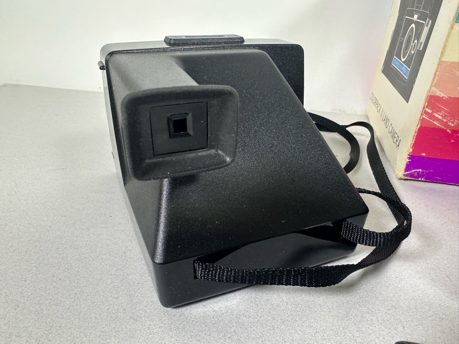 (3) Vintage Polaroid Cameras [Photo 12]