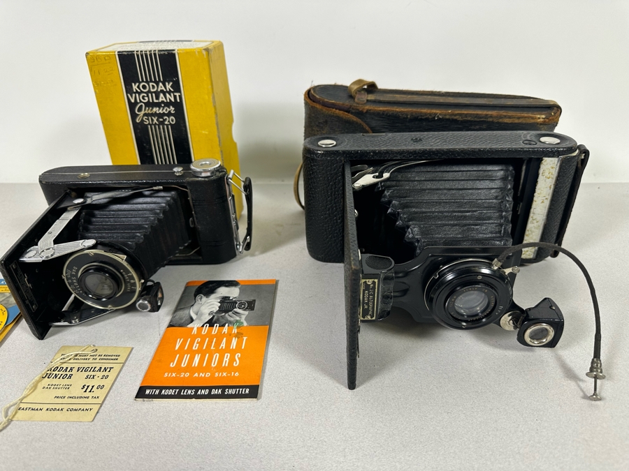 Vintage Kodak Vigilant Junior Six-20 And Antique Kodak Jr. No. 2-C Autographic Bellows Camera [Photo 11]