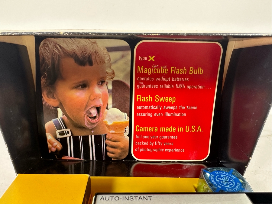 New In Packaging Keystone 115X Camera With Magicube Type X Flash Bulb [Photo 5]