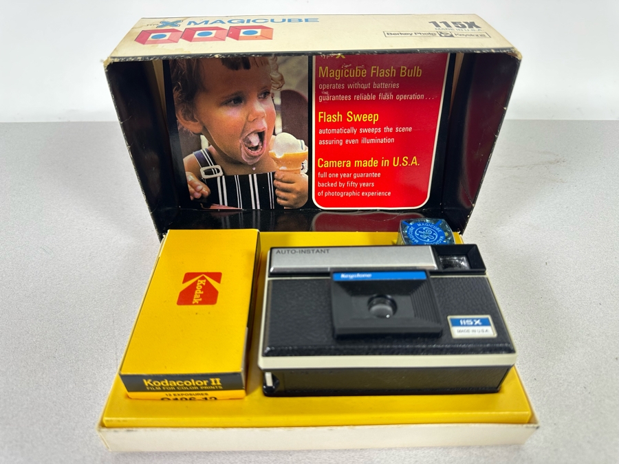 New In Packaging Keystone 115X Camera With Magicube Type X Flash Bulb [Photo 3]