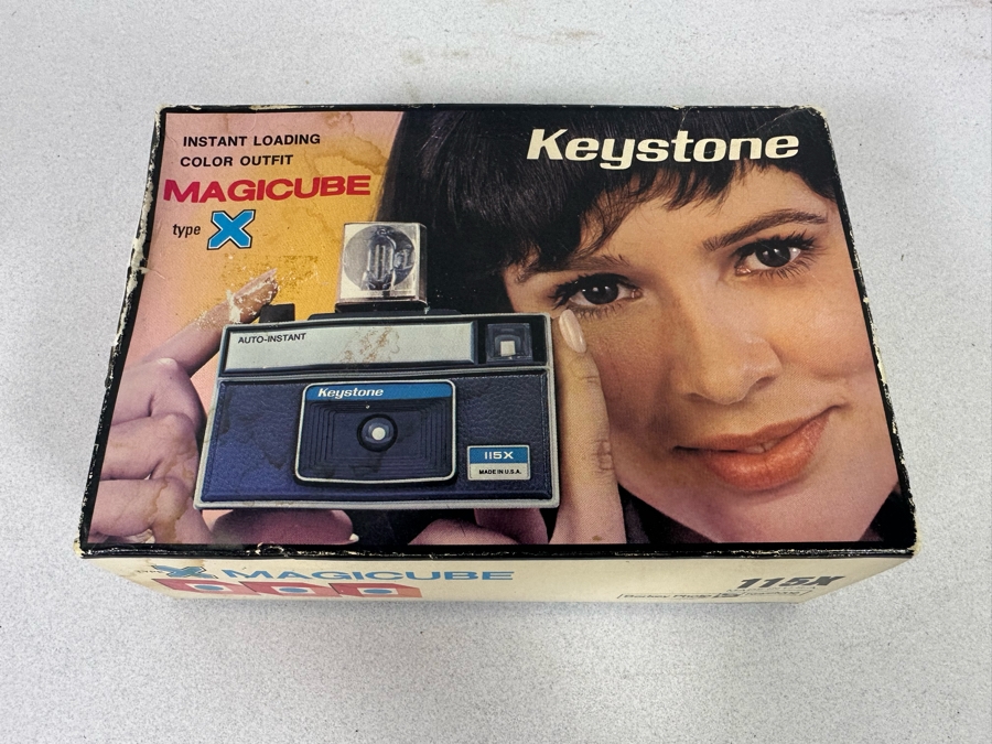 New In Packaging Keystone 115X Camera With Magicube Type X Flash Bulb [Photo 6]
