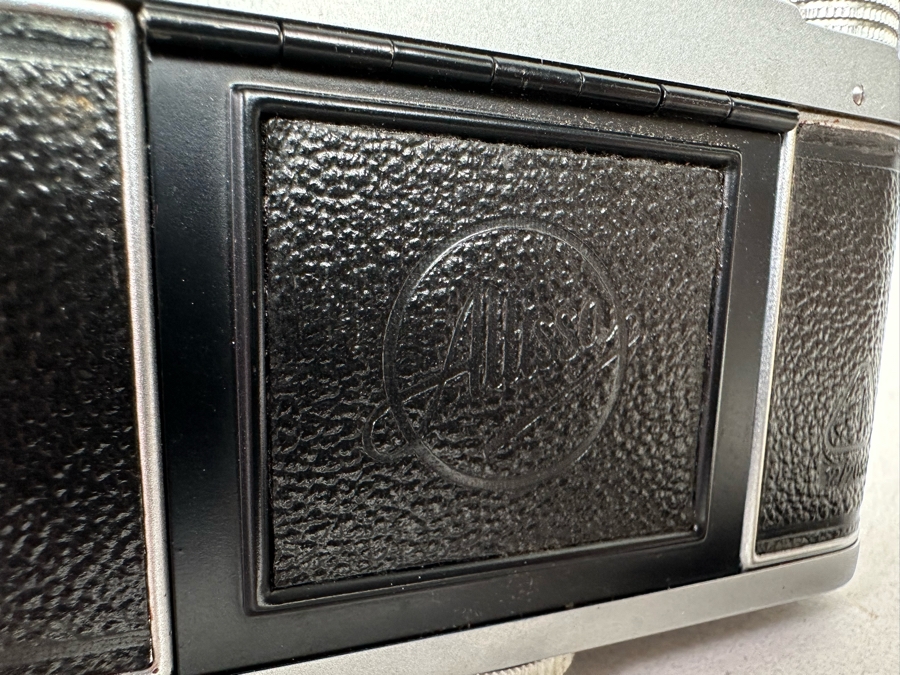 Vintage Canon Canonet Film Camera With EE Electric Eye Lens And Vintage German Altissa Altix Film Camera [Photo 17]