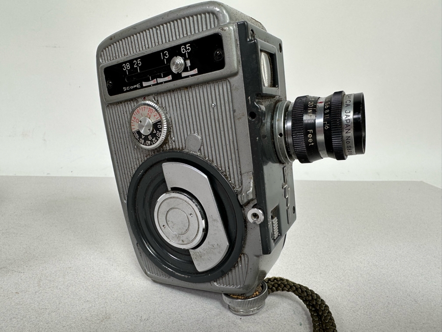 3 Vintage Movie Film Cameras: Yashica-8 Motion Film Camera And A Pair Of Bell & Howell Motion Film Cameras  [Photo 11]