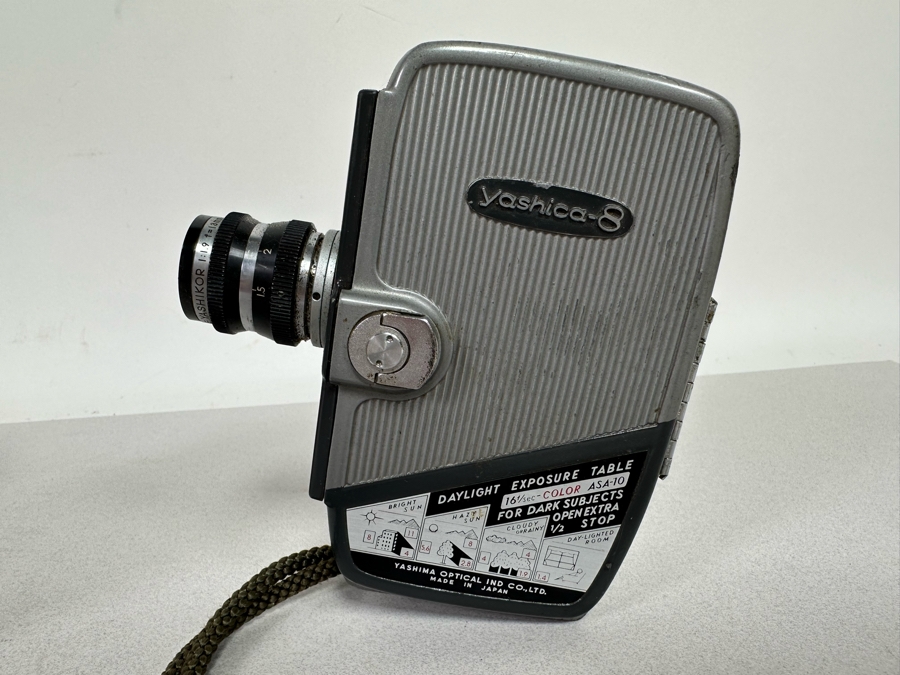 3 Vintage Movie Film Cameras: Yashica-8 Motion Film Camera And A Pair Of Bell & Howell Motion Film Cameras  [Photo 13]