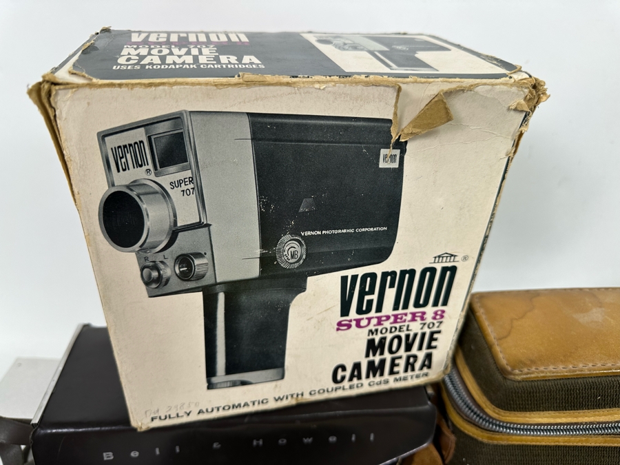Collection Of Four Vintage Movie Motion Film Cameras [Photo 22]