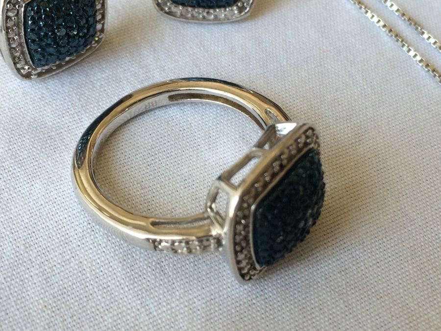 Costume Jewelry Lot [Photo 4]