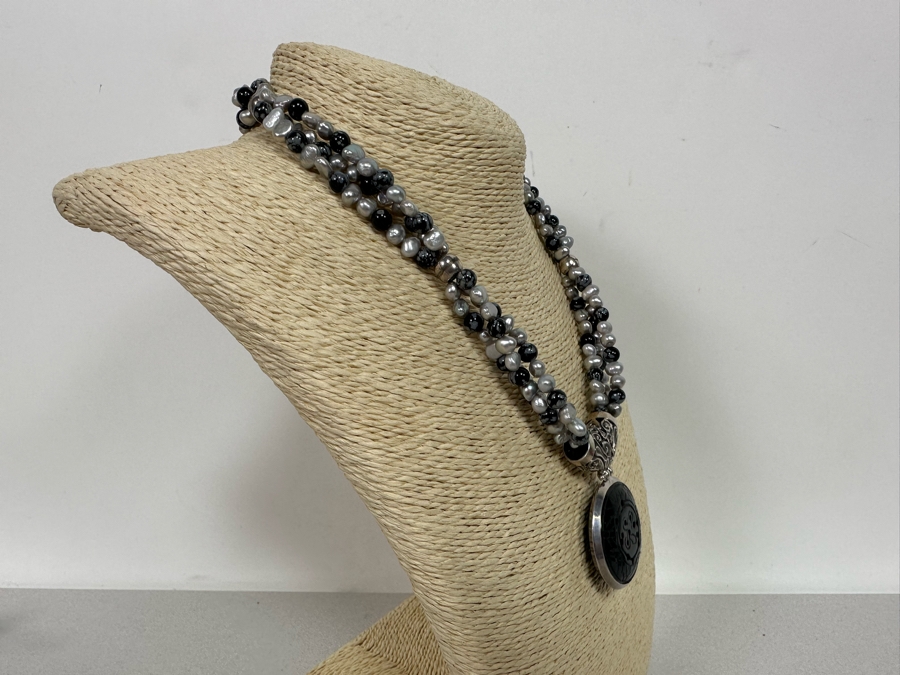17' Multi-Strand Pearl Necklace With Carved Stone Pendant [Photo 11]