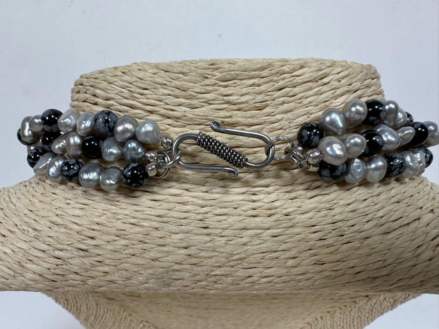 17' Multi-Strand Pearl Necklace With Carved Stone Pendant [Photo 12]