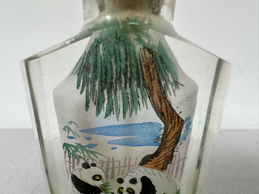 Vintage Chinese Reverse Painted Glass Panda Bears Snuff Bottle 3.5H [Photo 8]