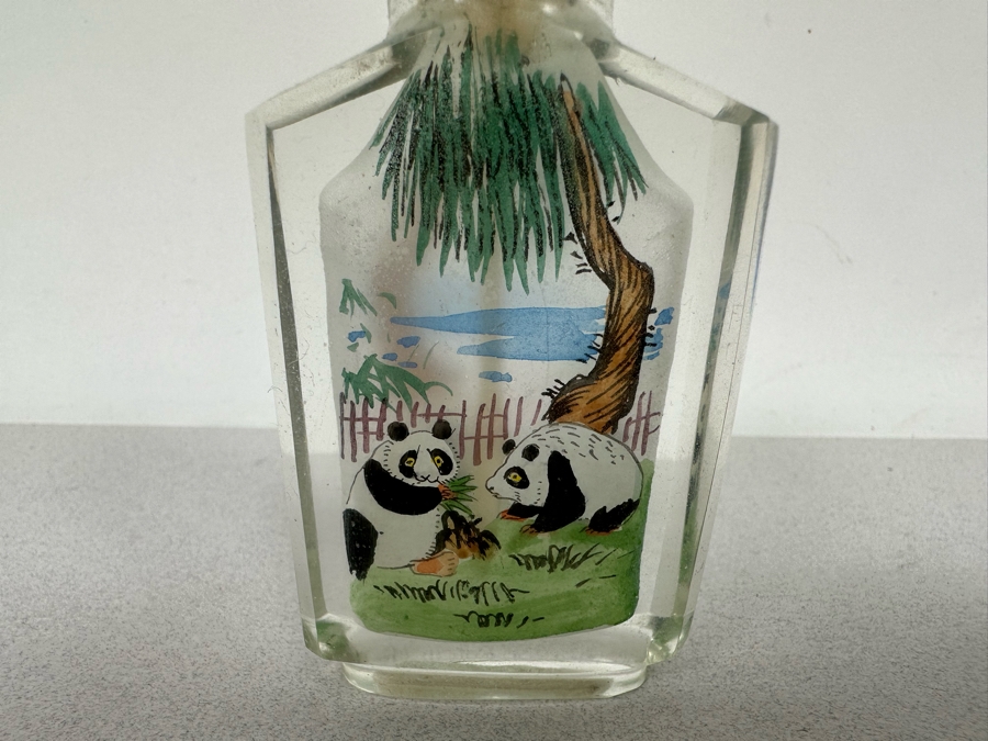 Vintage Chinese Reverse Painted Glass Panda Bears Snuff Bottle 3.5H [Photo 4]