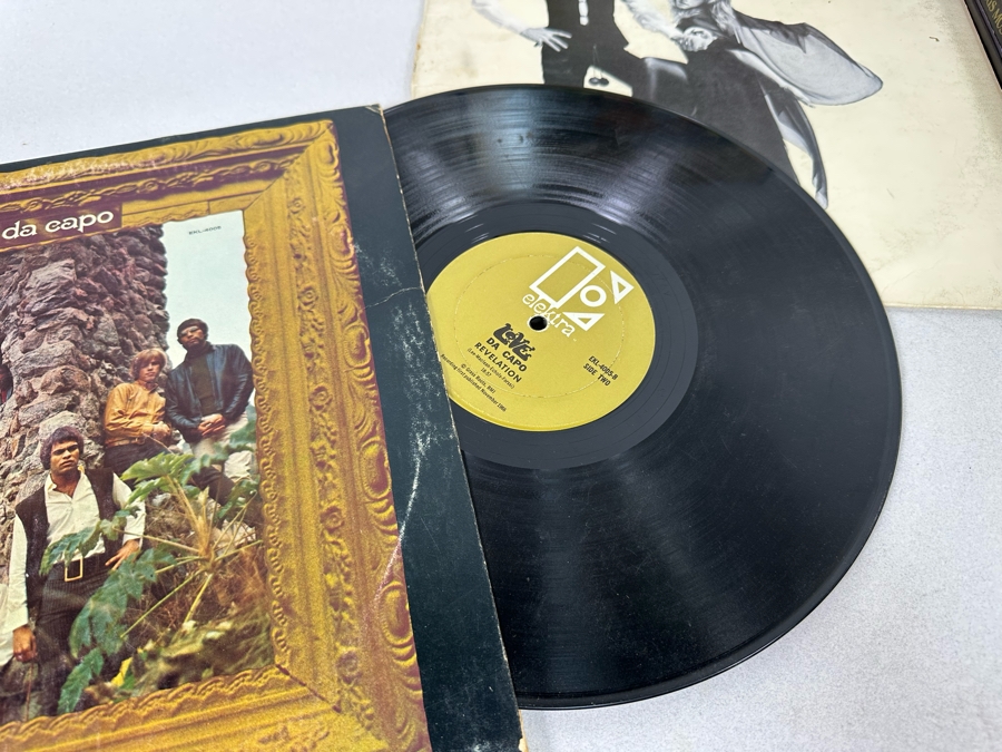 Vintage Vinyl Records: The Story Of Star Wars, Johnny Cash, George Harrison, Fleetwood Mac, Cat Stevens, Love [Photo 17]