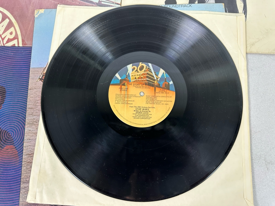 Vintage Vinyl Records: The Story Of Star Wars, Johnny Cash, George Harrison, Fleetwood Mac, Cat Stevens, Love [Photo 10]