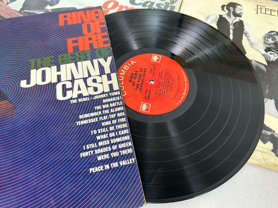 Vintage Vinyl Records: The Story Of Star Wars, Johnny Cash, George Harrison, Fleetwood Mac, Cat Stevens, Love [Photo 13]