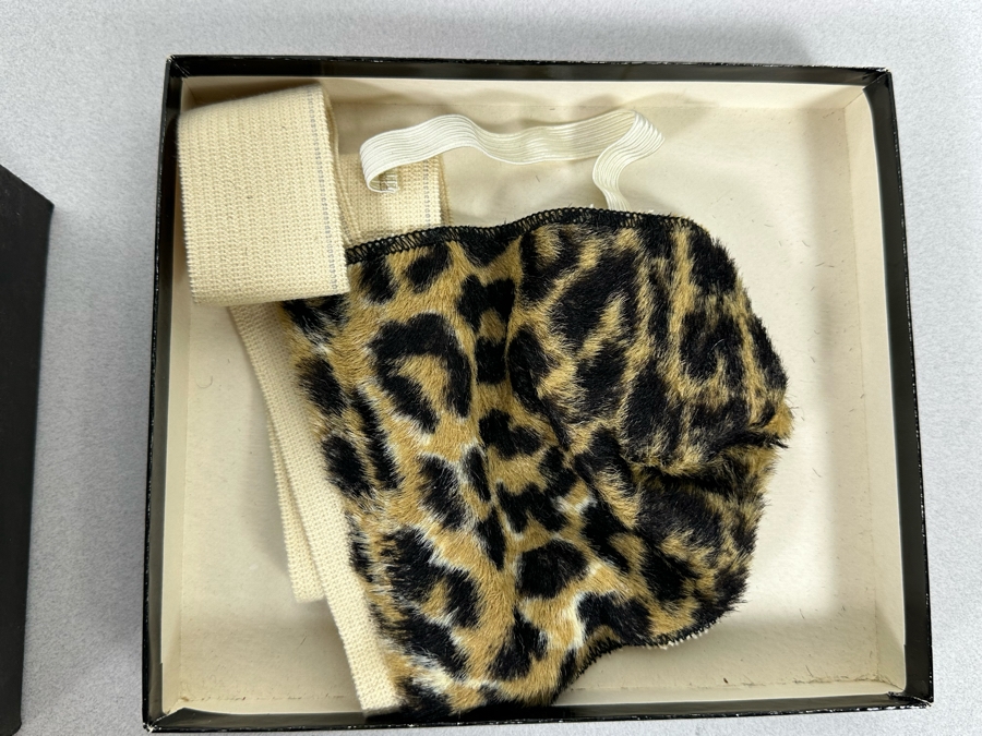 Collection Of Vintage Retirement Gag Gifts [Photo 10]