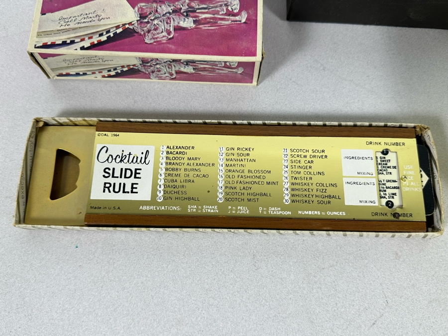 Collection Of Vintage Retirement Gag Gifts [Photo 3]