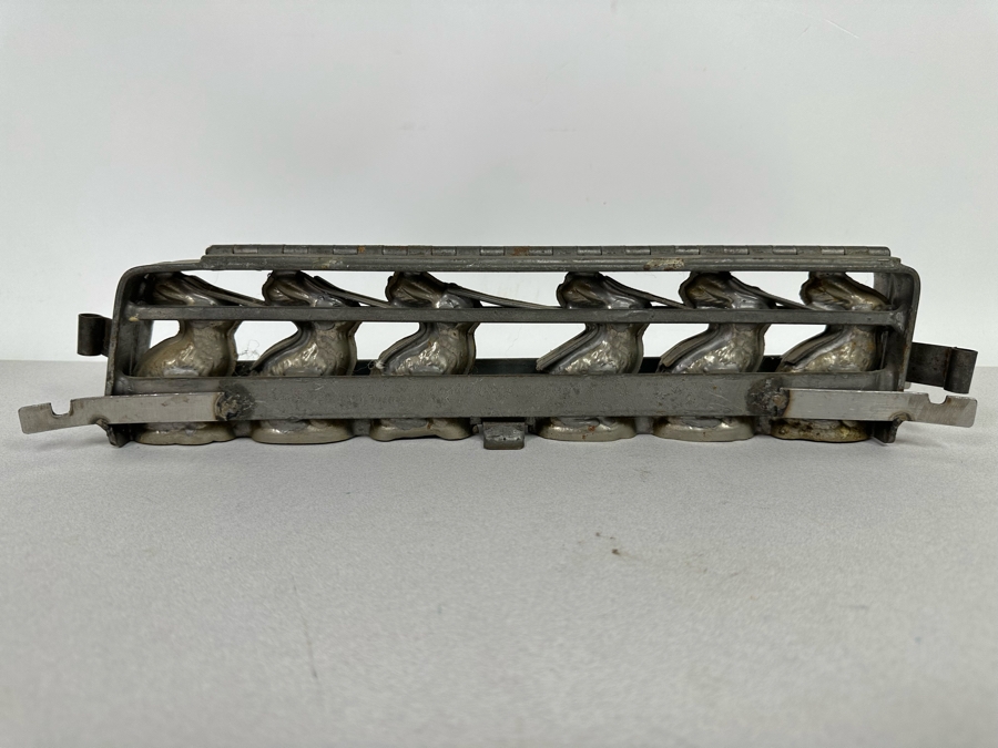 Vintage Easter Bunny Chocolate Mold Commercial Grade Makes Six Easter Bunnies 14W X 7H [Photo 2]