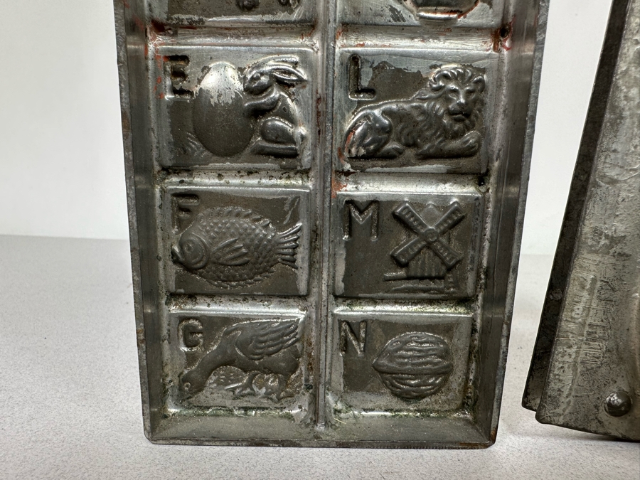 Collection Of Vintage Chocolate Molds [Photo 5]