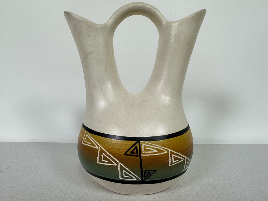 Vintage Native American Navajo Wedding Vase Signed 5.5W X 8H [Photo 6]