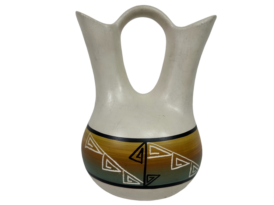 Vintage Native American Navajo Wedding Vase Signed 5.5W X 8H [Photo 2]