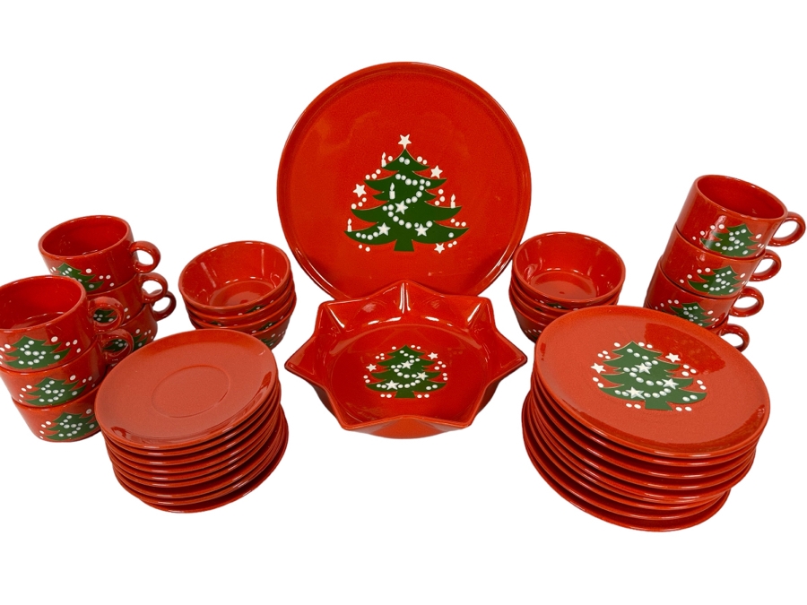 Vintage Waechtersbach Christmas Tree Holiday 39 Piece Dinnerware Set
