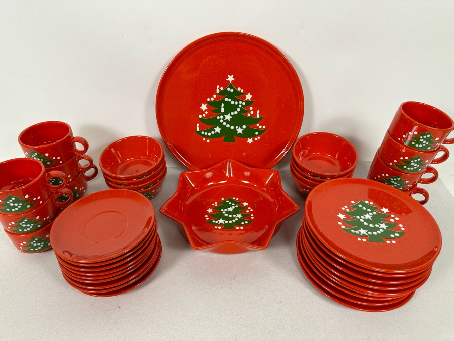 Vintage Waechtersbach Christmas Tree Holiday 39 Piece Dinnerware Set [Photo 2]