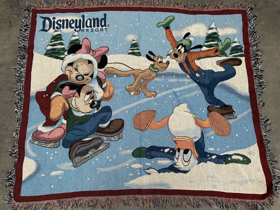 Disneyland Resort Woven Tapestry Throw Blanket 'Ice Skating' 56 x 48 [Photo 2]