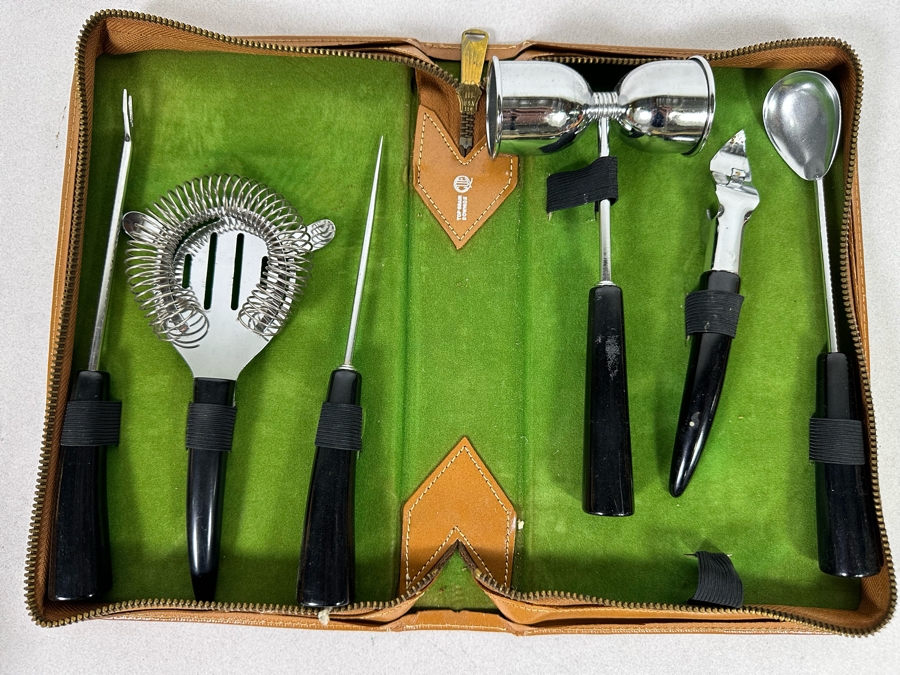 Vintage Cue Barware Set [Photo 3]