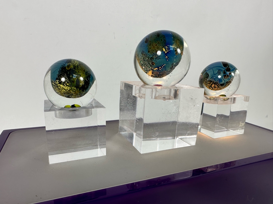 Set Of Three Art Glass Balls With Lucite Display Stand 10.25W X 5D X 7H [Photo 9]