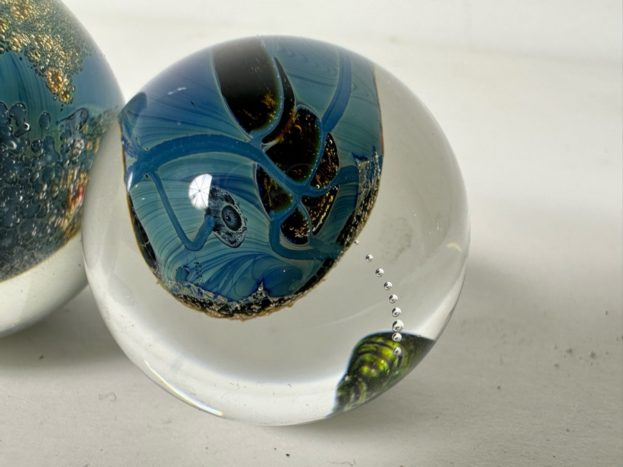 Set Of Three Art Glass Balls With Lucite Display Stand 10.25W X 5D X 7H [Photo 19]