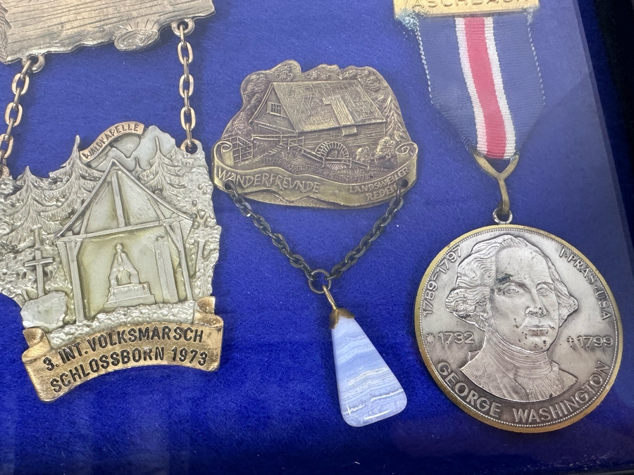 Vintage 1970s German Volksmarch Volkswanderung Medals Nicely Displayed In A Shadowbox Frame 21 X 17 [Photo 24]