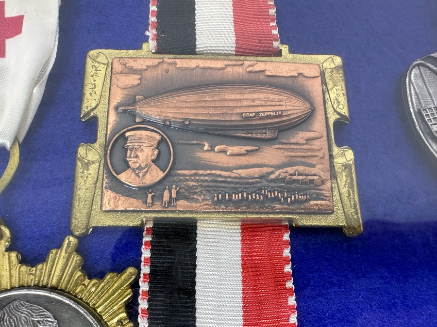 Vintage 1970s German Volksmarch Volkswanderung Medals Nicely Displayed In A Shadowbox Frame 21 X 17 [Photo 12]