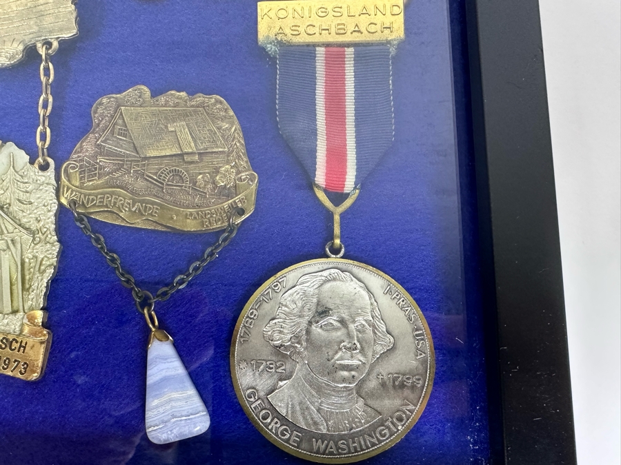 Vintage 1970s German Volksmarch Volkswanderung Medals Nicely Displayed In A Shadowbox Frame 21 X 17 [Photo 29]