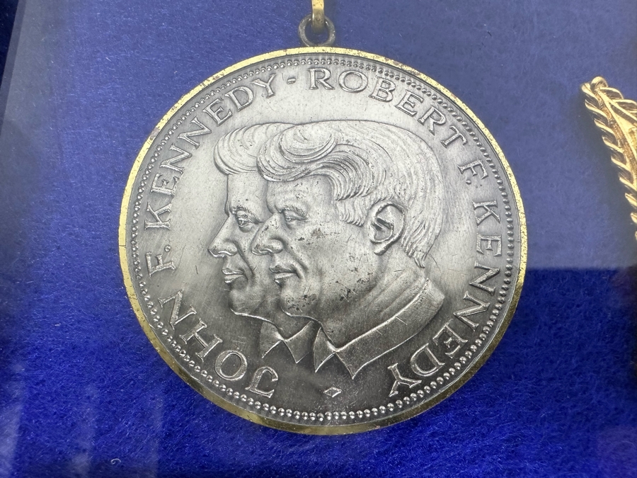 Vintage 1970s German Volksmarch Volkswanderung Medals Nicely Displayed In A Shadowbox Frame 21 X 17 [Photo 5]